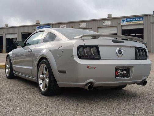 2006 Ford Mustang GT Premium
