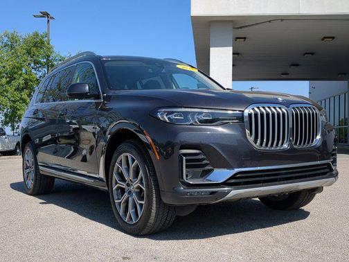 2022 BMW X7 xDrive40i