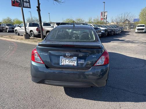 2017 Nissan Versa 1.6 SV