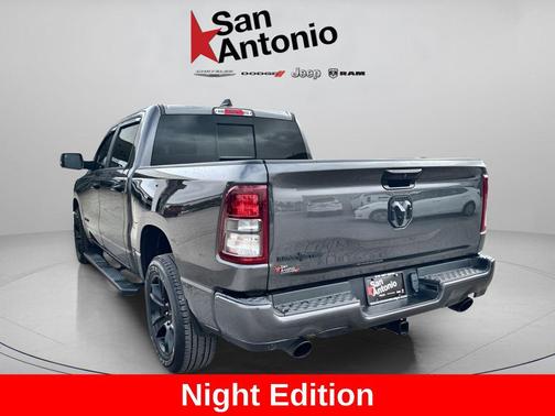 Granite Crystal Metallic Clearcoat 2024 RAM 1500 Big Horn/Lone Star