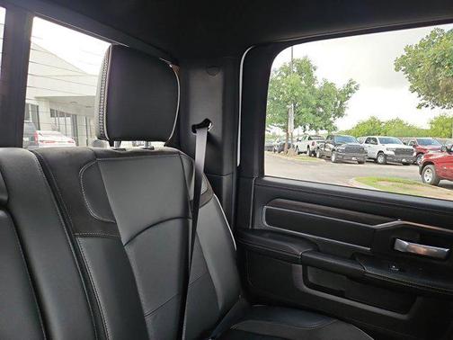 2025 RAM 2500 Laramie Crew Cab 4x4 6'4' Box