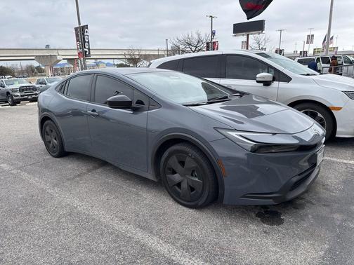 2023 Toyota Prius LE