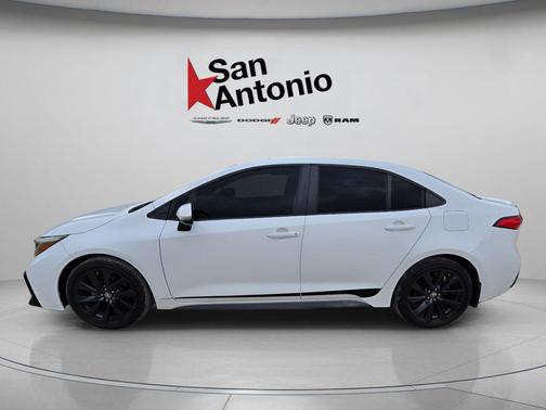 White 2024 Toyota Corolla SE