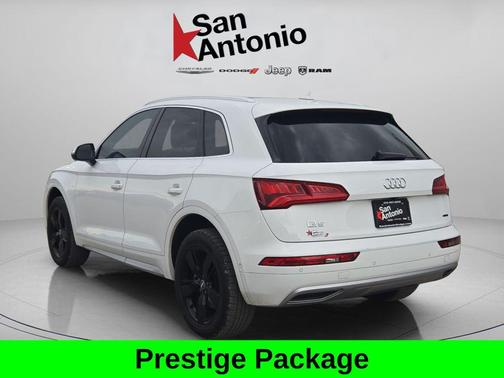 Ibis White 2019 Audi Q5 2.0T Prestige
