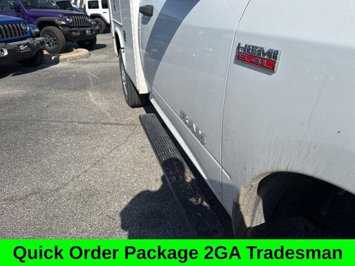 2022 RAM 2500 Tradesman Regular Cab 4x4 8' Box