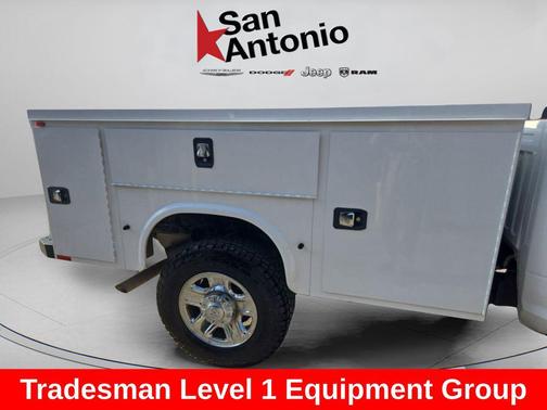 2022 RAM 2500 Tradesman Regular Cab 4x4 8' Box