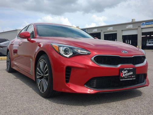 2019 Kia Stinger Base