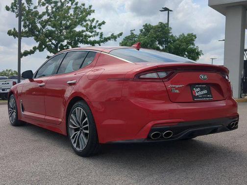 2019 Kia Stinger Base