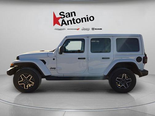 2026 Jeep Wrangler 4-Door Sahara 4x4