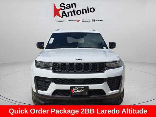 Bright White Clearcoat 2026 Jeep Grand Cherokee Altitude