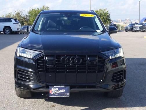 2023 Audi Q7 55 Premium Plus