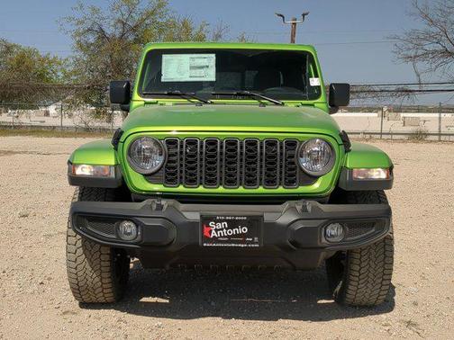 2025 Jeep Gladiator Nighthawk