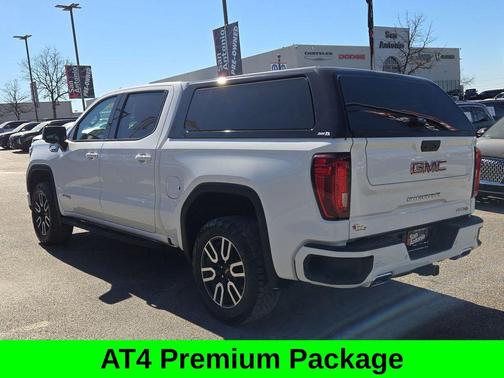 2022 GMC Sierra 1500 AT4