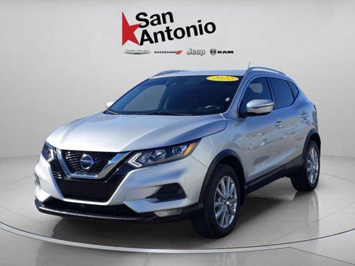 2022 Nissan Rogue Sport SV