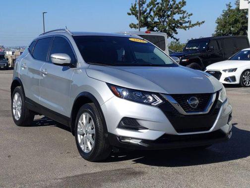 2022 Nissan Rogue Sport SV