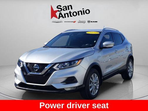 2022 Nissan Rogue Sport SV