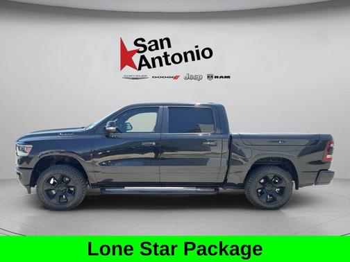 Diamond Black Crystal Pearlcoat 2019 RAM 1500 Big Horn