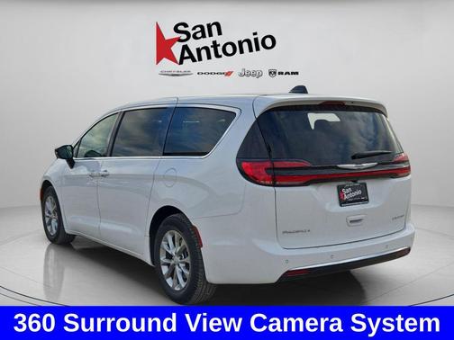 Bright White Clearcoat 2026 Chrysler Pacifica Limited