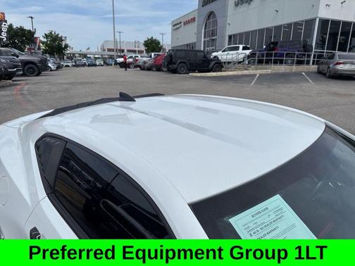 Summit White 2021 Chevrolet Camaro 1LT