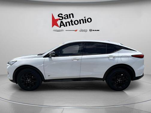 Summit White 2025 Buick Envista Sport Touring FWD