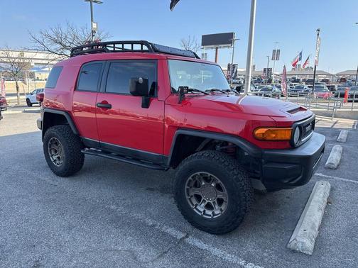 2012 Toyota FJ Cruiser Base