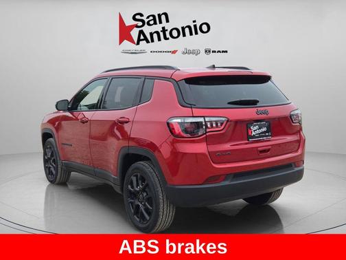 Red Hot Pearlcoat 2026 Jeep Compass Latitude