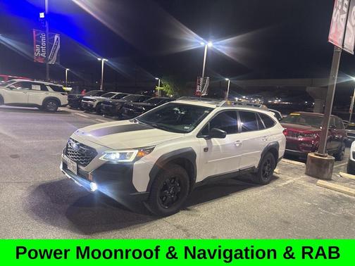 Crystal White Pearl 2022 Subaru Outback Wilderness