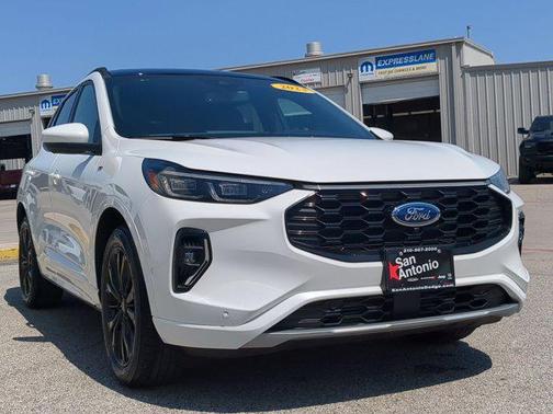 2023 Ford Escape ST-Line Elite