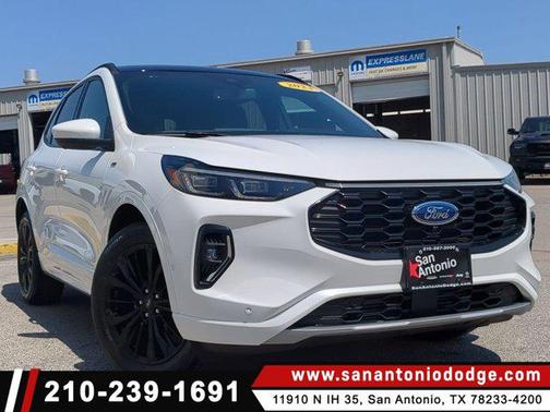 2023 Ford Escape ST-Line Elite