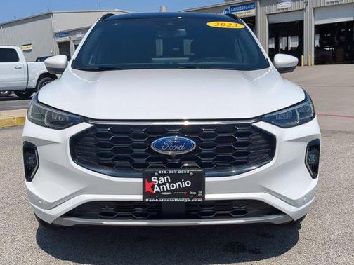 2023 Ford Escape ST-Line Elite