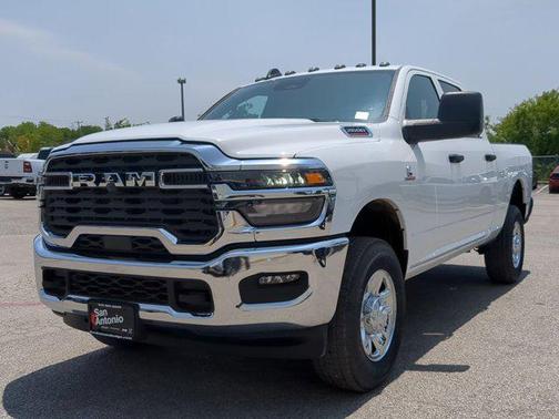 2025 RAM 2500 Tradesman Crew Cab 4x4 6'4' Box