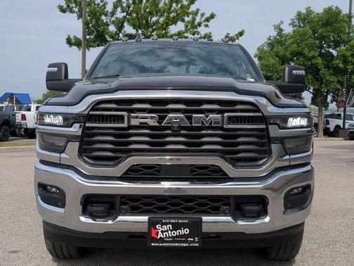 2025 RAM 2500 Big Horn Crew Cab 4x4 6'4' Box