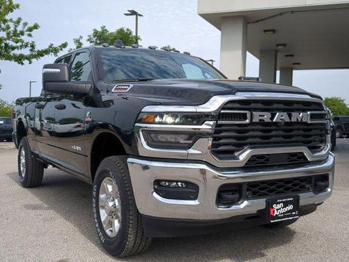 2025 RAM 2500 Big Horn Crew Cab 4x4 6'4' Box