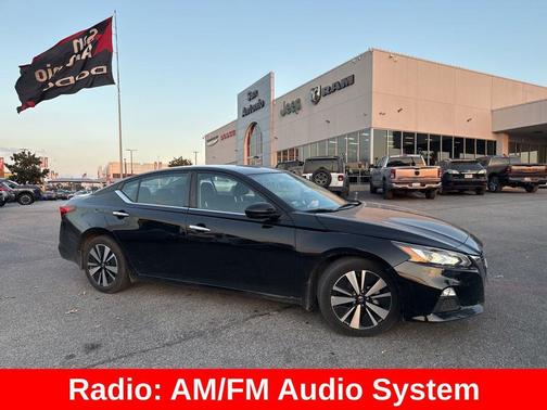 2022 Nissan Altima 2.5 SV