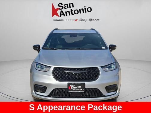 2026 Chrysler Pacifica L