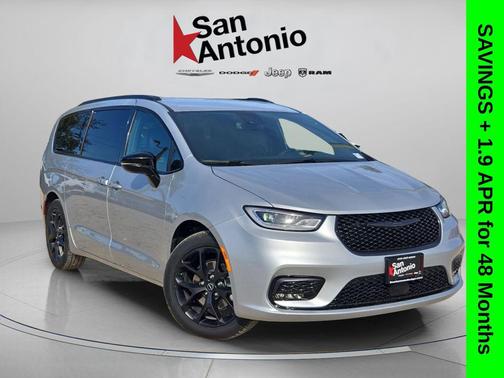 Silver Mist Clearcoat 2026 Chrysler Pacifica L