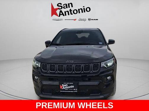 Diamond Black Crystal Pearlcoat 2026 Jeep Compass Limited