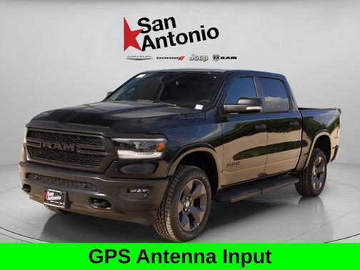 Diamond Black Crystal Pearlcoat 2022 RAM 1500 Big Horn/Lone Star