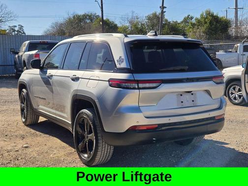 2023 Jeep Grand Cherokee Altitude