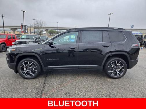 2026 Jeep Cherokee Overland