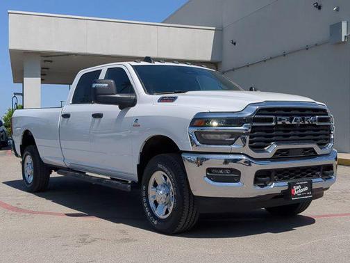 2025 RAM 2500 Tradesman Crew Cab 4x4 8' Box