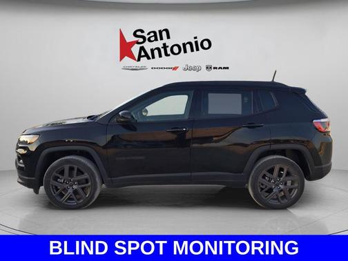 Diamond Black Crystal Pearlcoat 2026 Jeep Compass Limited