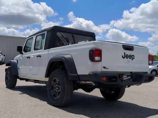 2025 Jeep Gladiator Sport