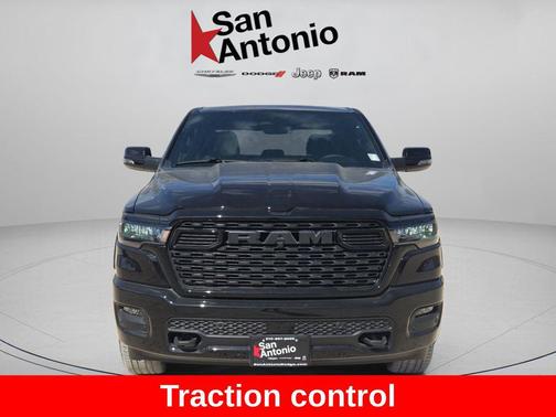 Diamond Black Crystal Pearlcoat 2026 RAM 1500 Big Horn/Lone Star