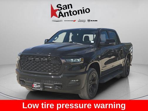 Diamond Black Crystal Pearlcoat 2026 RAM 1500 Big Horn/Lone Star