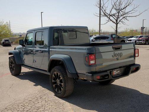2025 Jeep Gladiator Nighthawk