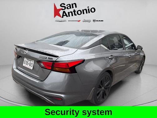 Gun Metallic 2022 Nissan Altima SR FWD
