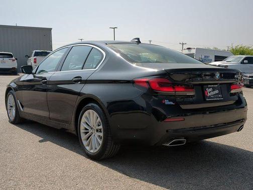 2023 BMW 530 i