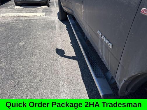 Granite Crystal Metallic Clearcoat 2020 RAM 3500 Tradesman Crew Cab 4x4 8' Box