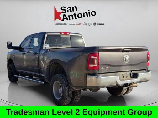 Granite Crystal Metallic Clearcoat 2020 RAM 3500 Tradesman Crew Cab 4x4 8' Box